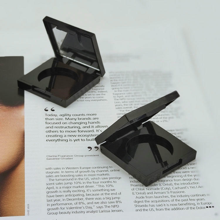 Y459小方格圆孔眼影盒 小巧玲珑粉盒系列 卡扣设计翻盖带镜 多种工艺可选